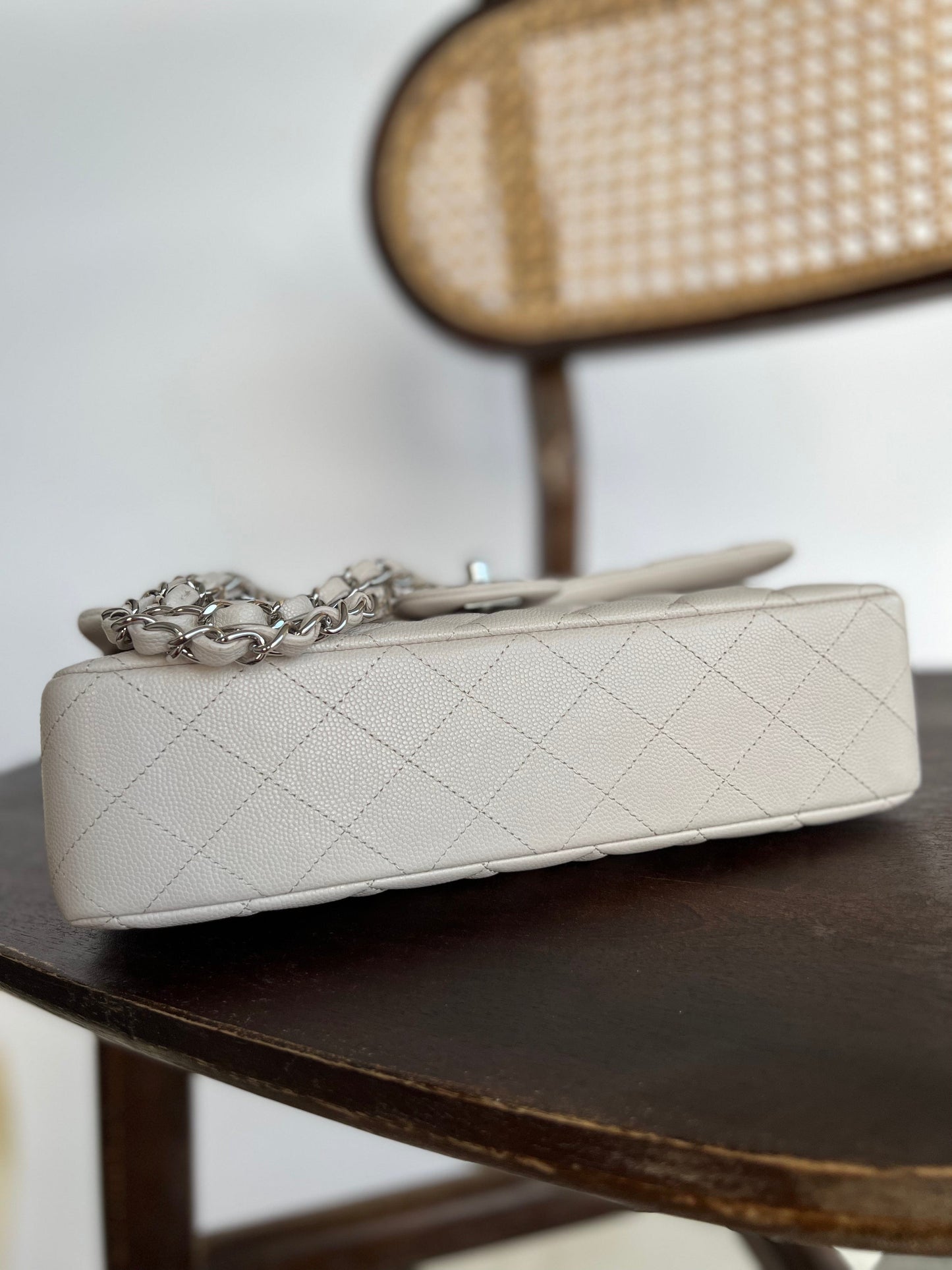 20B Ivory Caviar Quilted Classic Flap Medium Silver Hardware