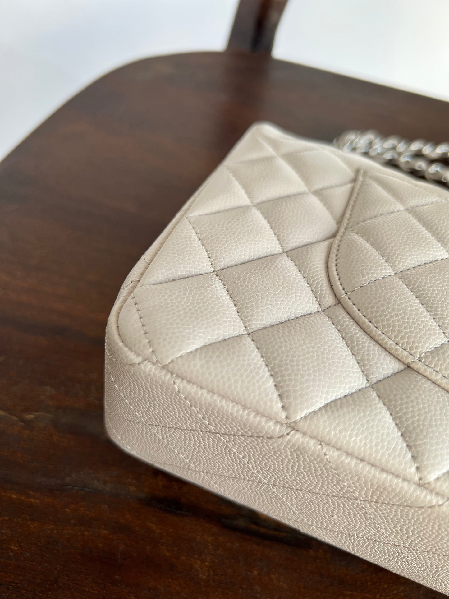 20B Ivory Caviar Quilted Classic Flap Medium Silver Hardware