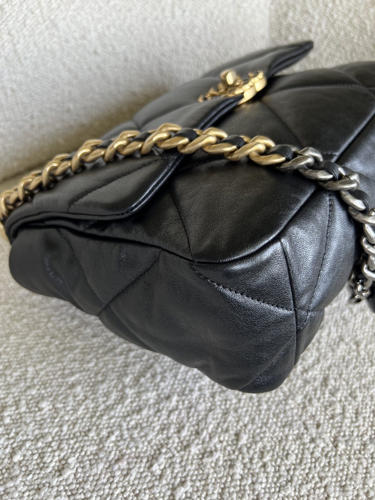 20C Black Lambskin Quilted 19 Flap Medium/Large Mixed Hardware