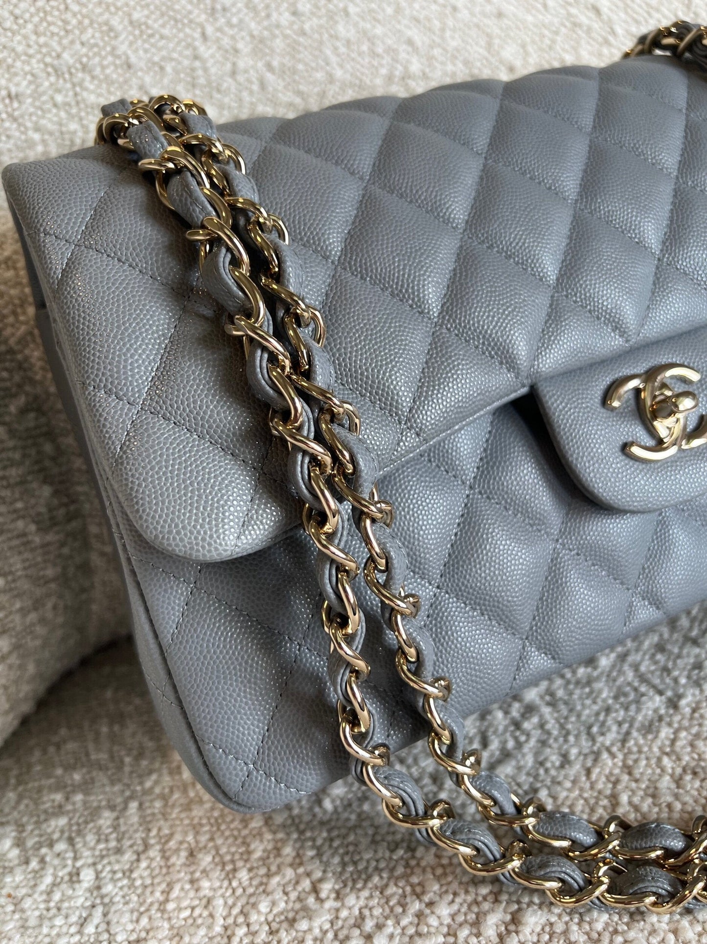 20C Grey Caviar Quilted Jumbo Classic Flap LGHW