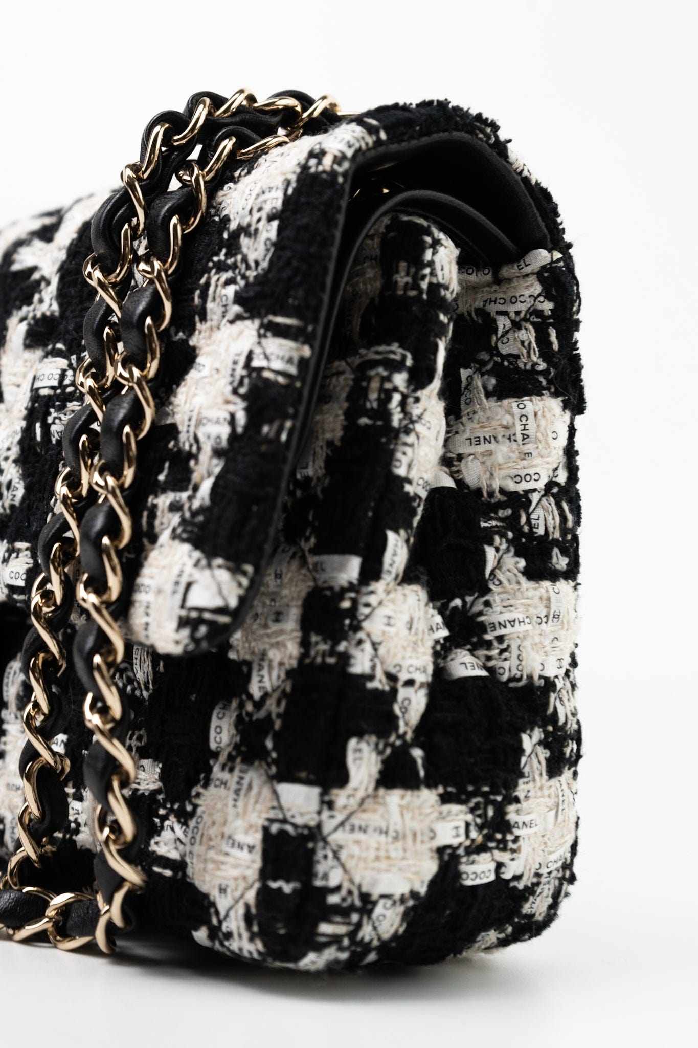 20S Ecru Black & White Tweed Quilted Medium Classic Flap LGHW