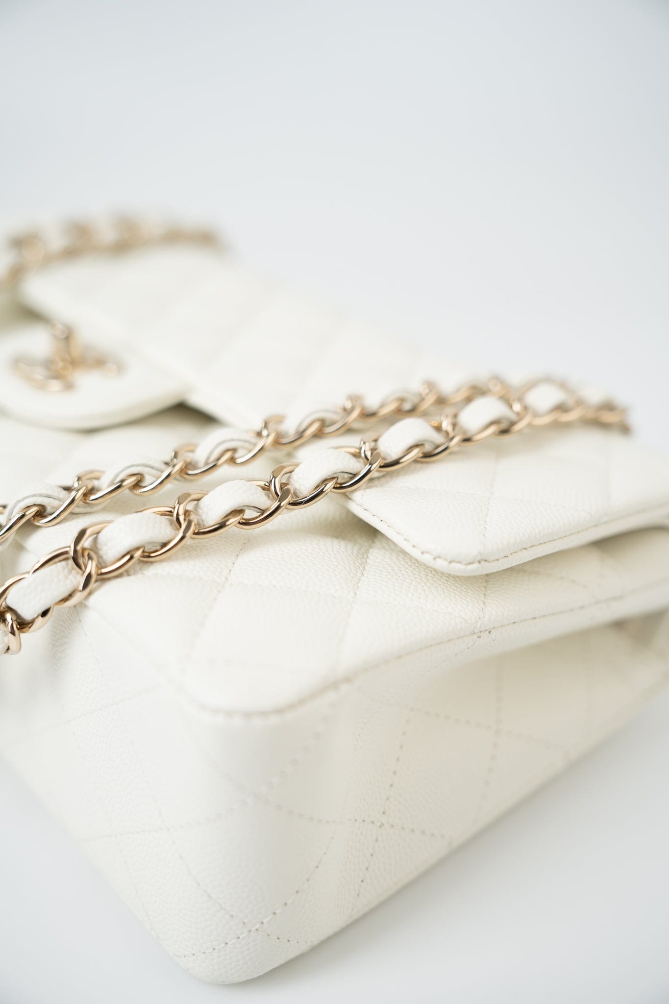 21A White/ Ivory Caviar Quilted Classic Flap Medium Light Gold Hardware