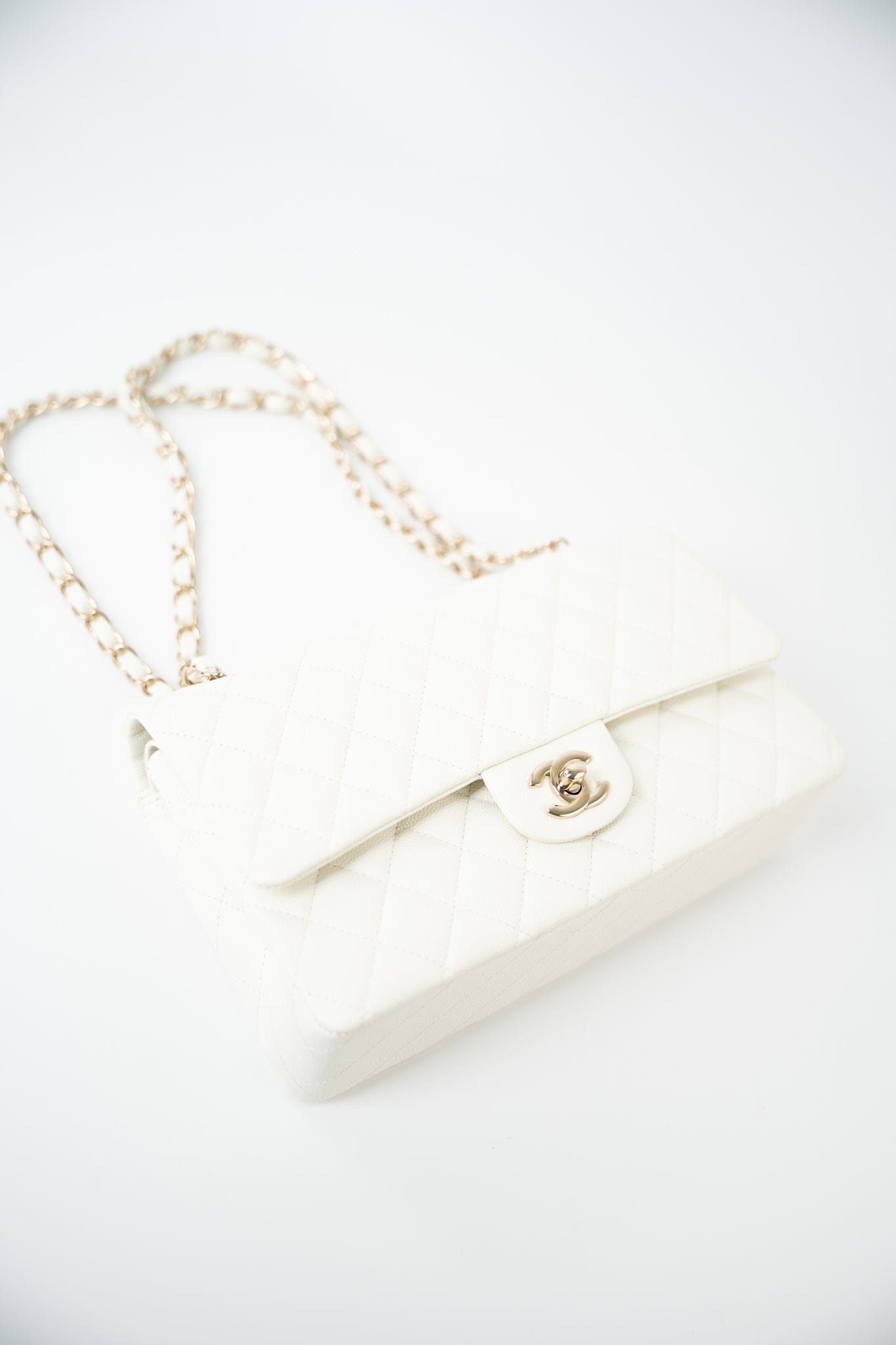 21A White/ Ivory Caviar Quilted Classic Flap Medium Light Gold Hardware