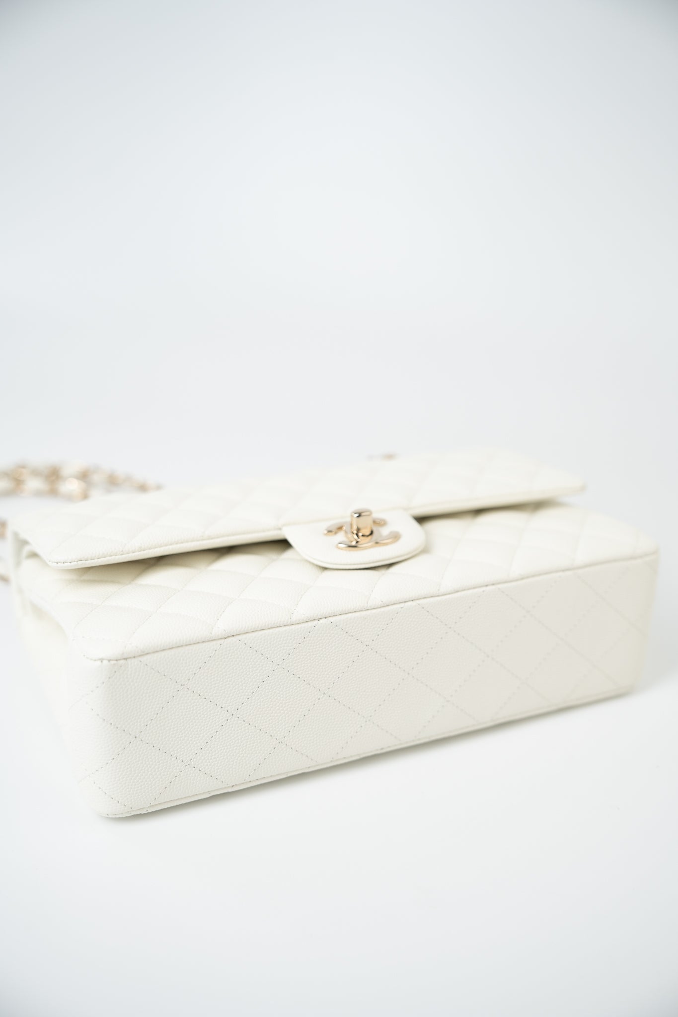 21A White/ Ivory Caviar Quilted Classic Flap Medium Light Gold Hardware