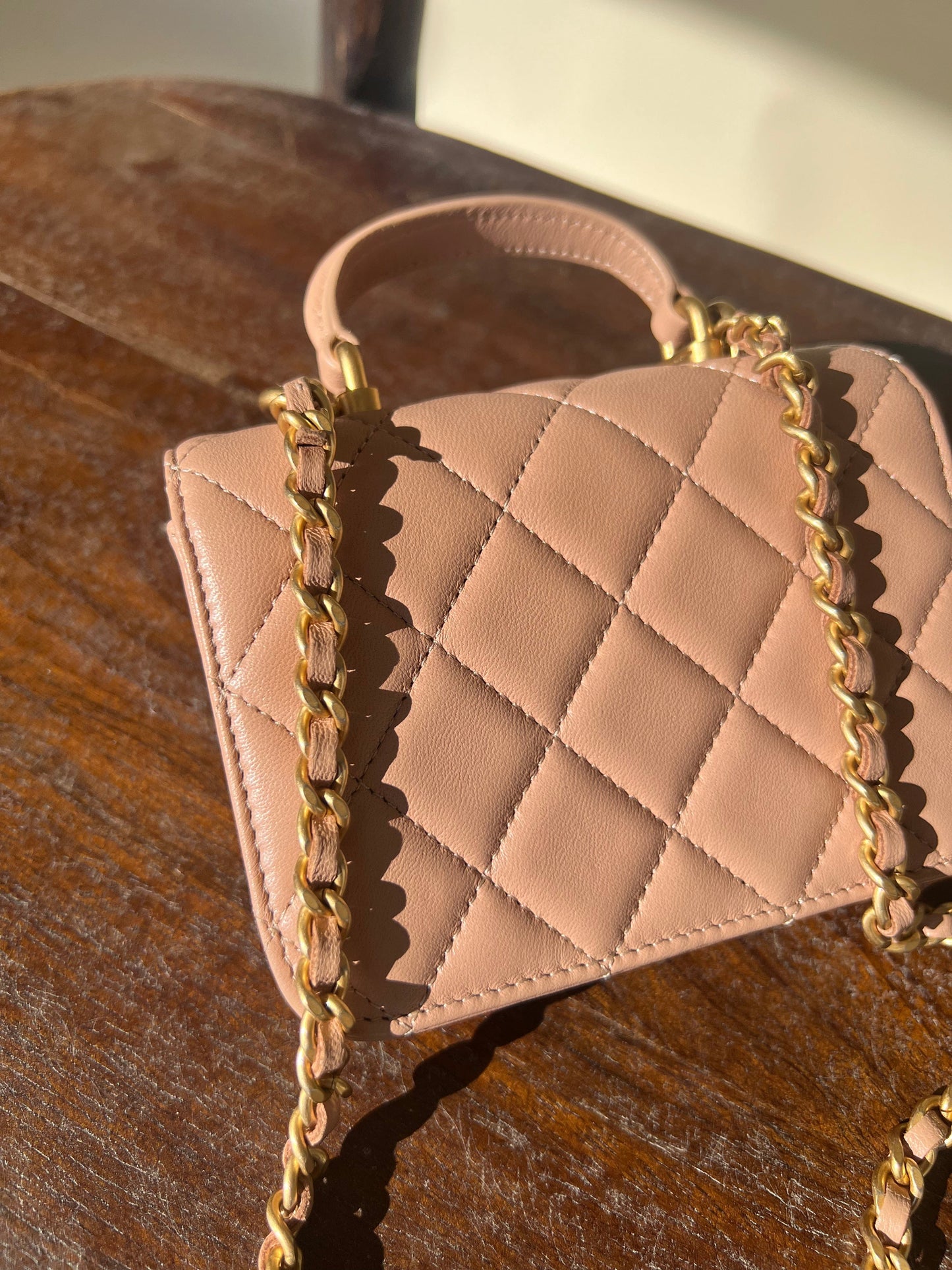 21K Beige Micro Lambskin Quilted Top Handle Flap Coin Purse with Chain