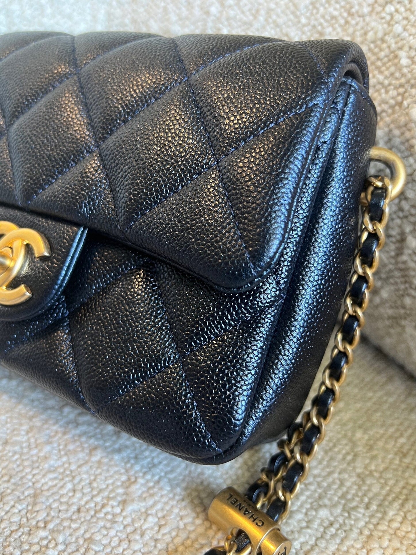 21K My Perfect Bag Iridescent Black Caviar Quilted AGHW