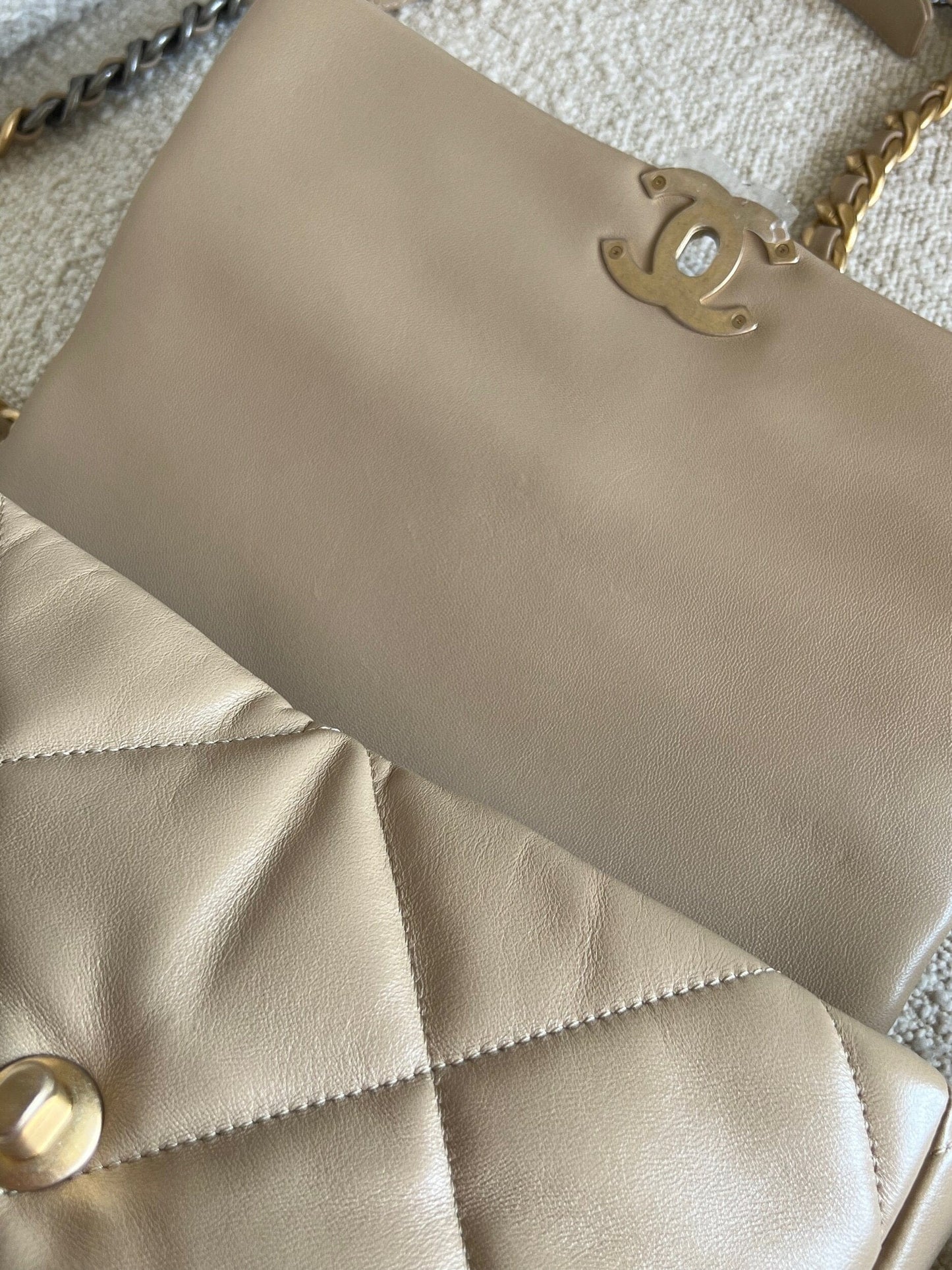 21S Large Beige/Gold Lambskin Quilted 19 Flap Mixed Hardware