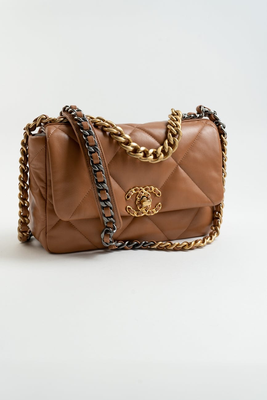 22A Caramel / Light Brown Lambskin Quilted 19 Flap Small MHW