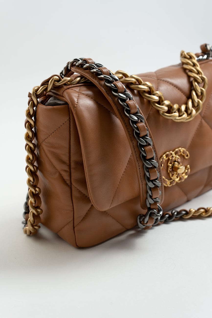 22A Caramel / Light Brown Lambskin Quilted 19 Flap Small MHW