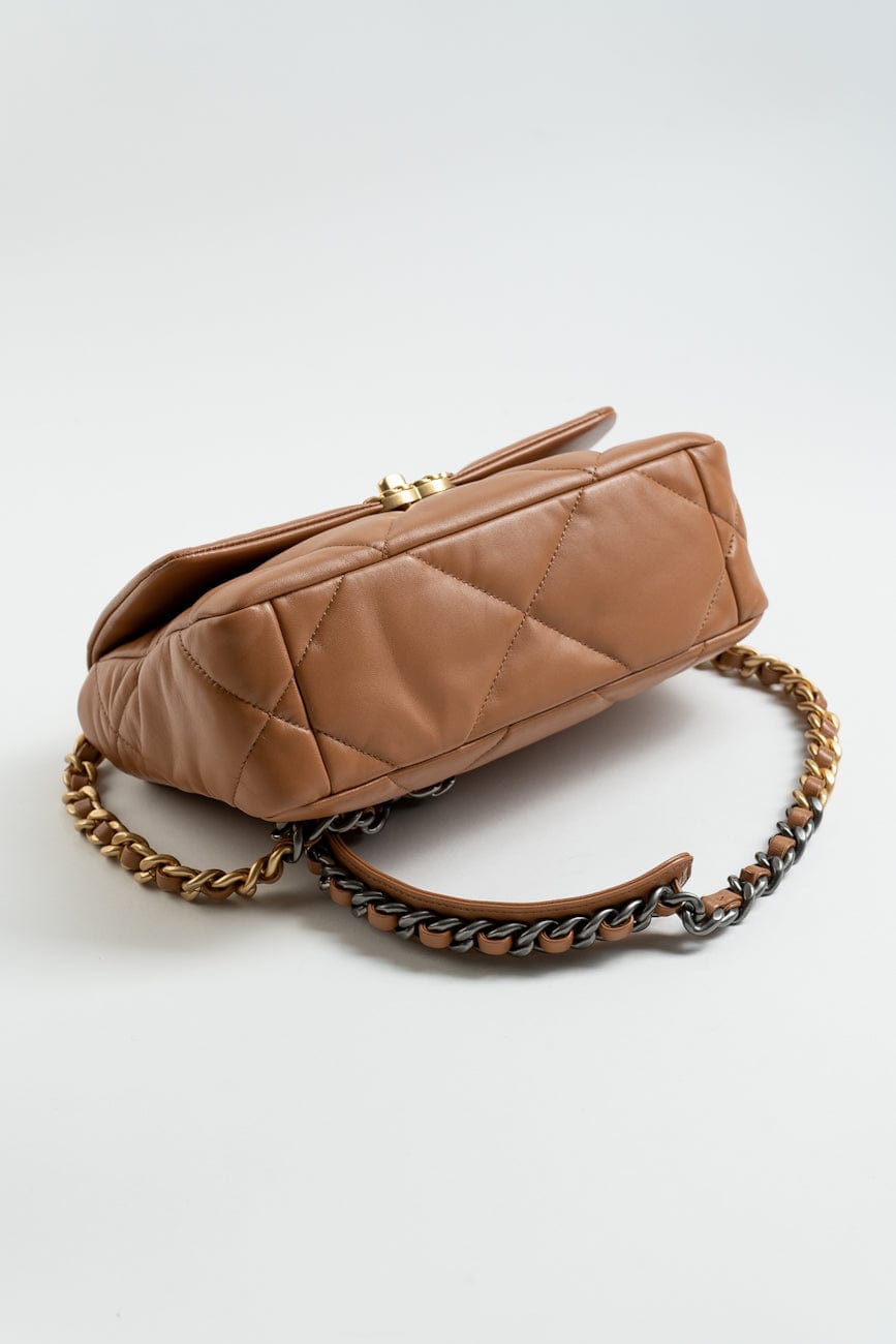 22A Caramel / Light Brown Lambskin Quilted 19 Flap Small MHW