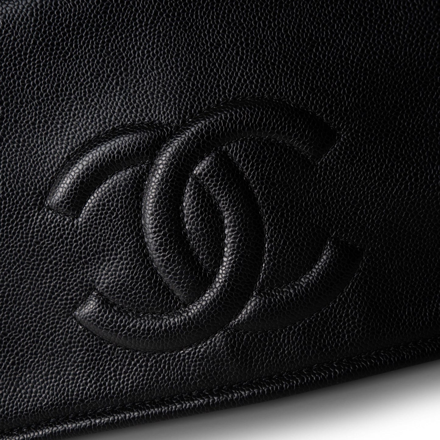 12P Caviar Large Timeless CC Flap Black