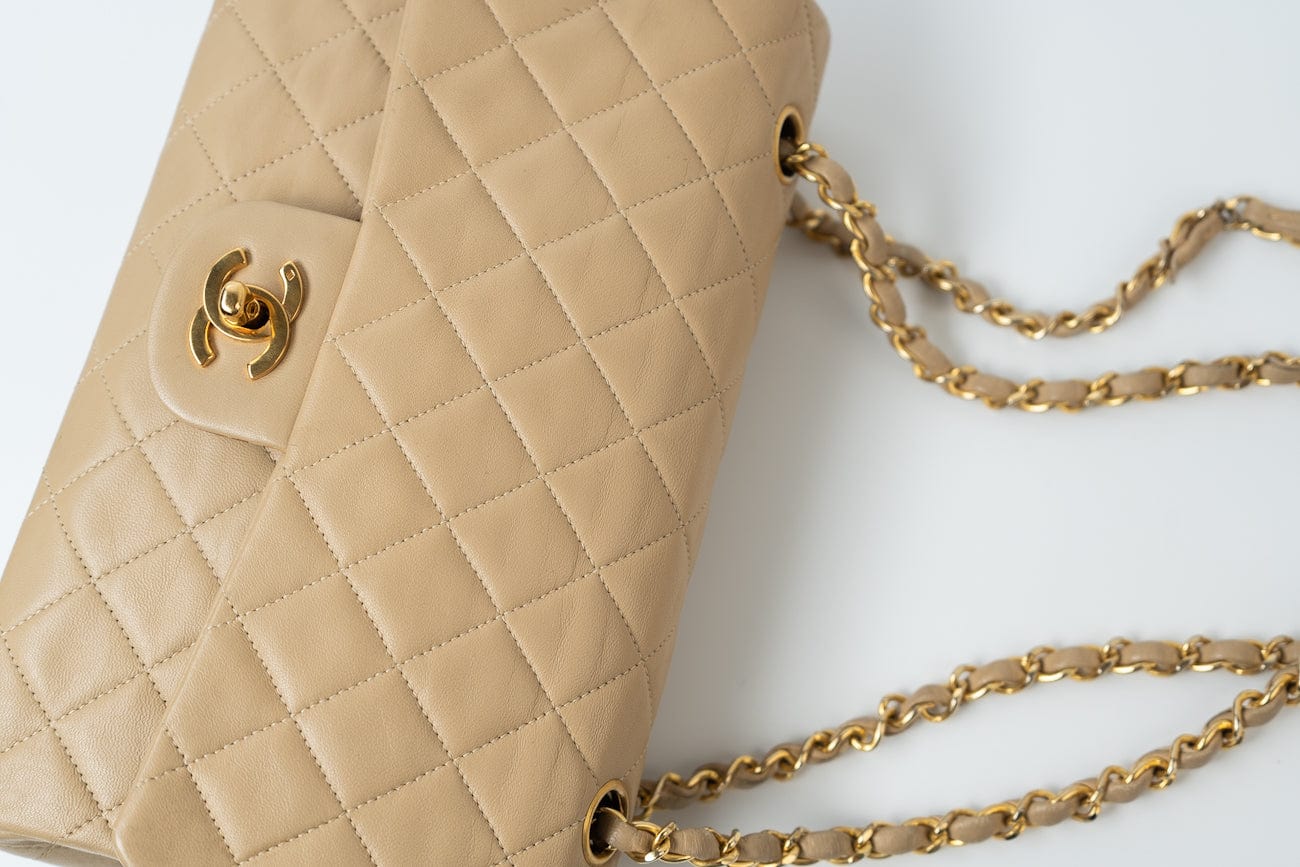 Vintage Beige Lambskin Quilted Classic Flap Medium GHW