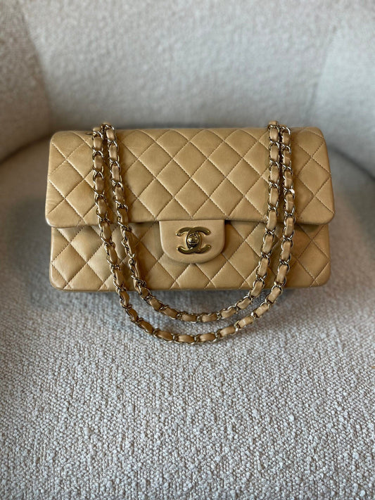 Vintage Beige Lambskin Quilted Classic Flap Medium GHW