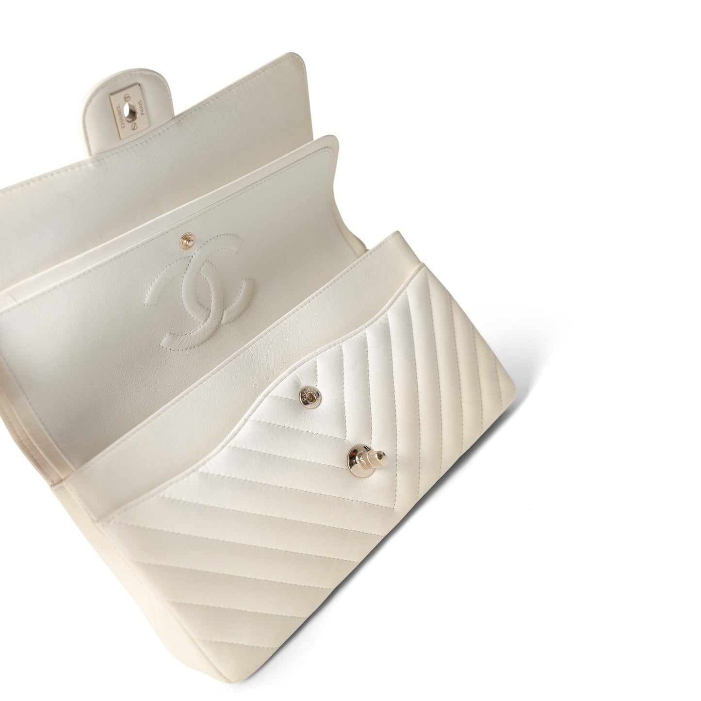 18C Ivory Chevron Lambskin Medium Classic Flap Light Gold Hardware