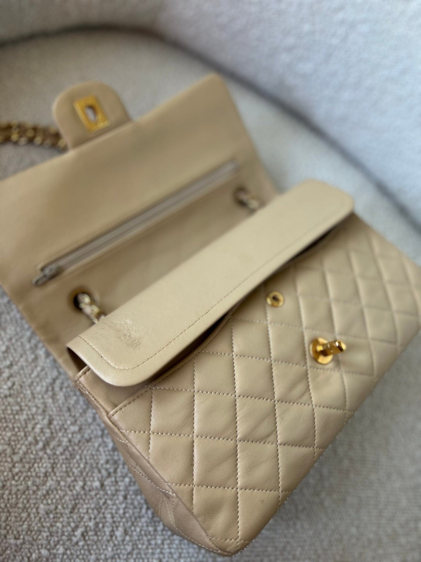 Vintage Beige Lambskin Quilted Classic Flap Medium GHW