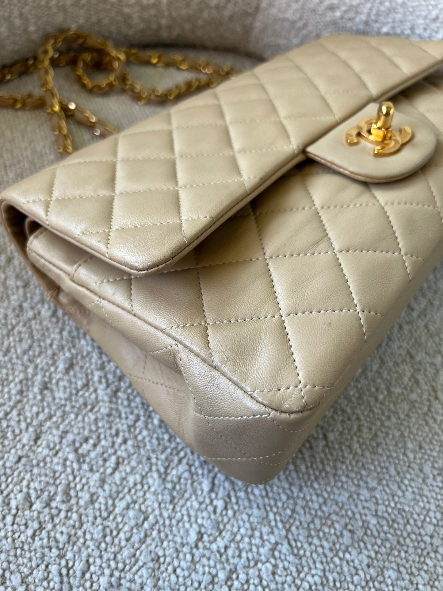 Vintage Beige Lambskin Quilted Classic Flap Medium GHW