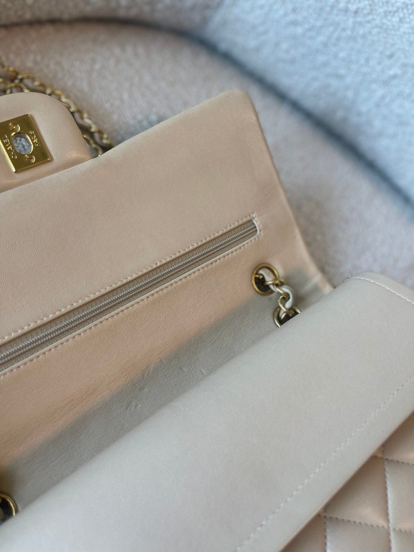 Vintage Beige Lambskin Quilted Classic Flap Medium Gold Hardware