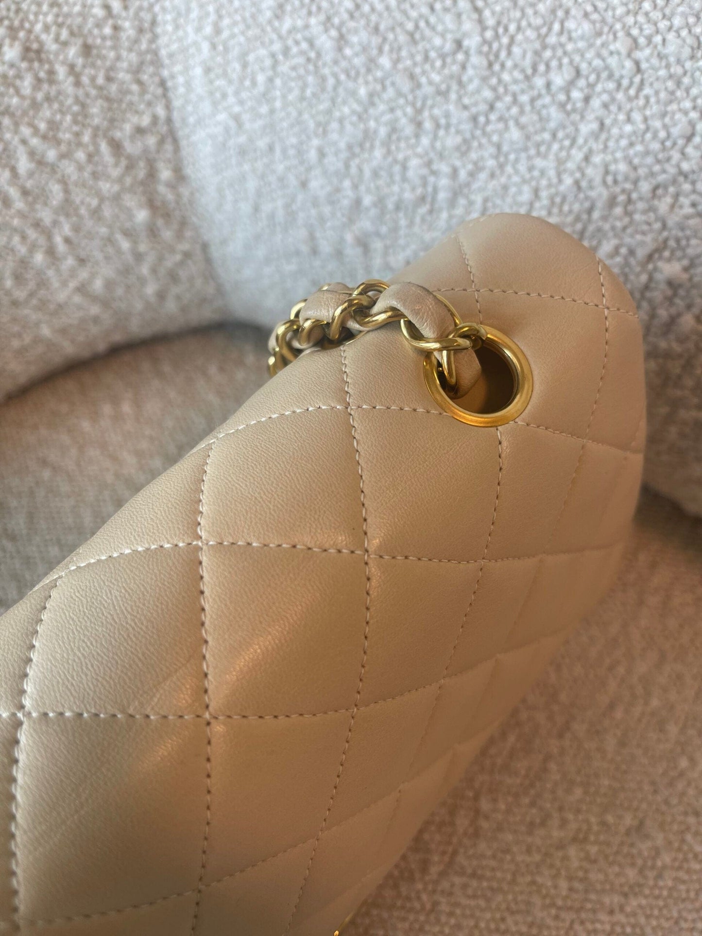 Vintage Beige Lambskin Quilted Classic Flap Medium Gold Hardware