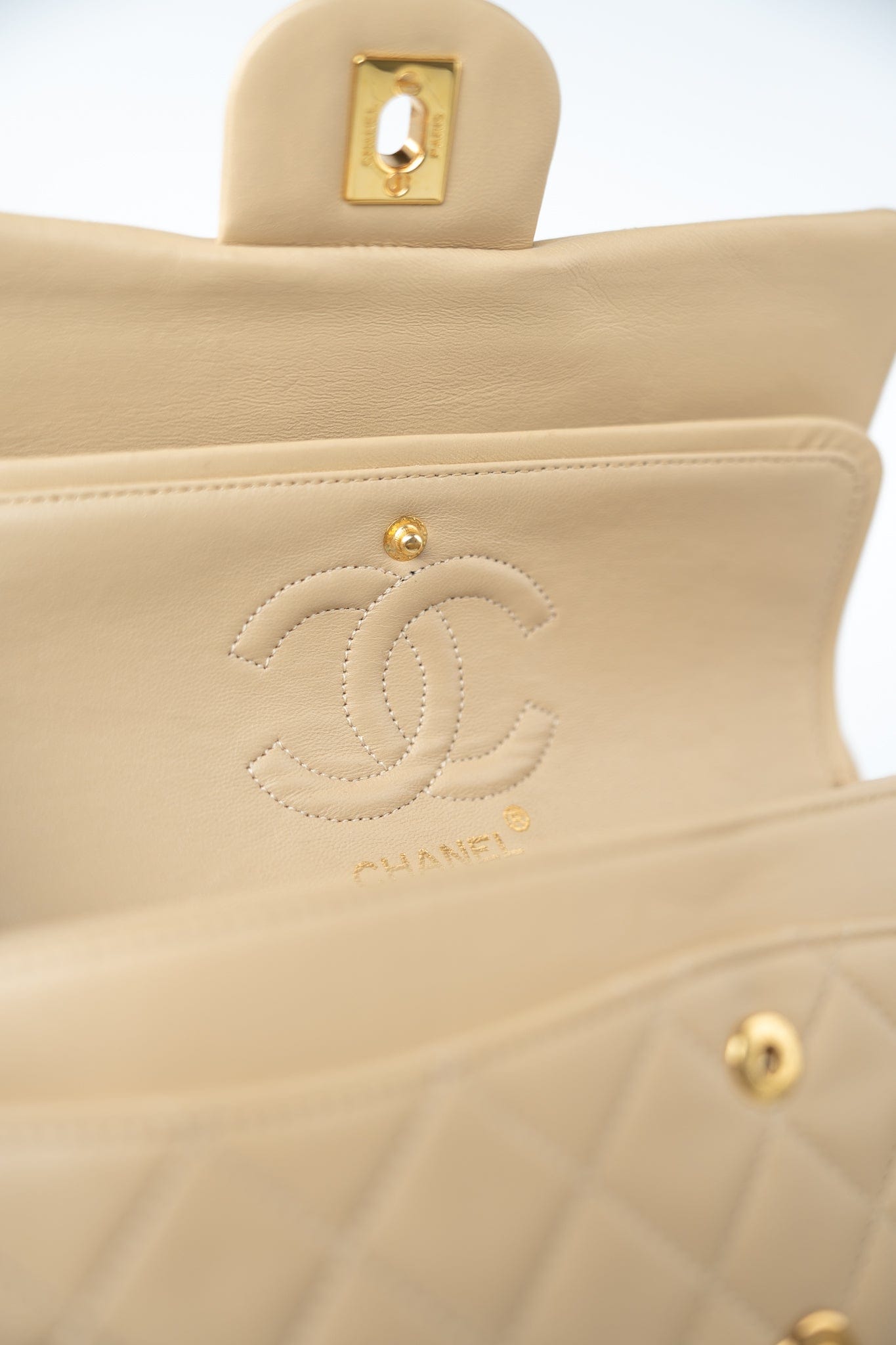 Vintage Beige Lambskin Quilted Classic Flap Small Gold Hardware