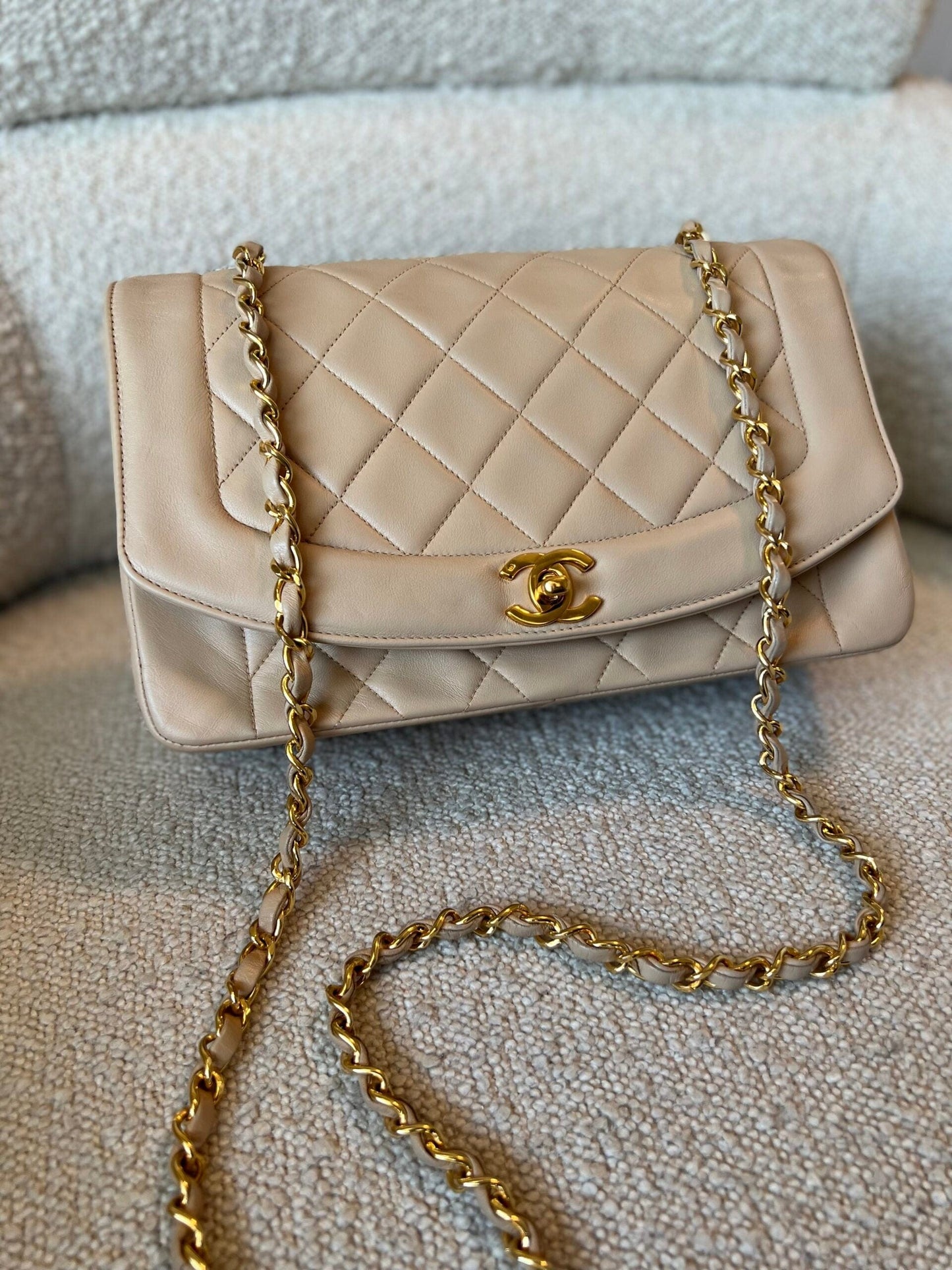 Vintage Beige Lambskin Quilted Medium Diana Flap Gold Hardware