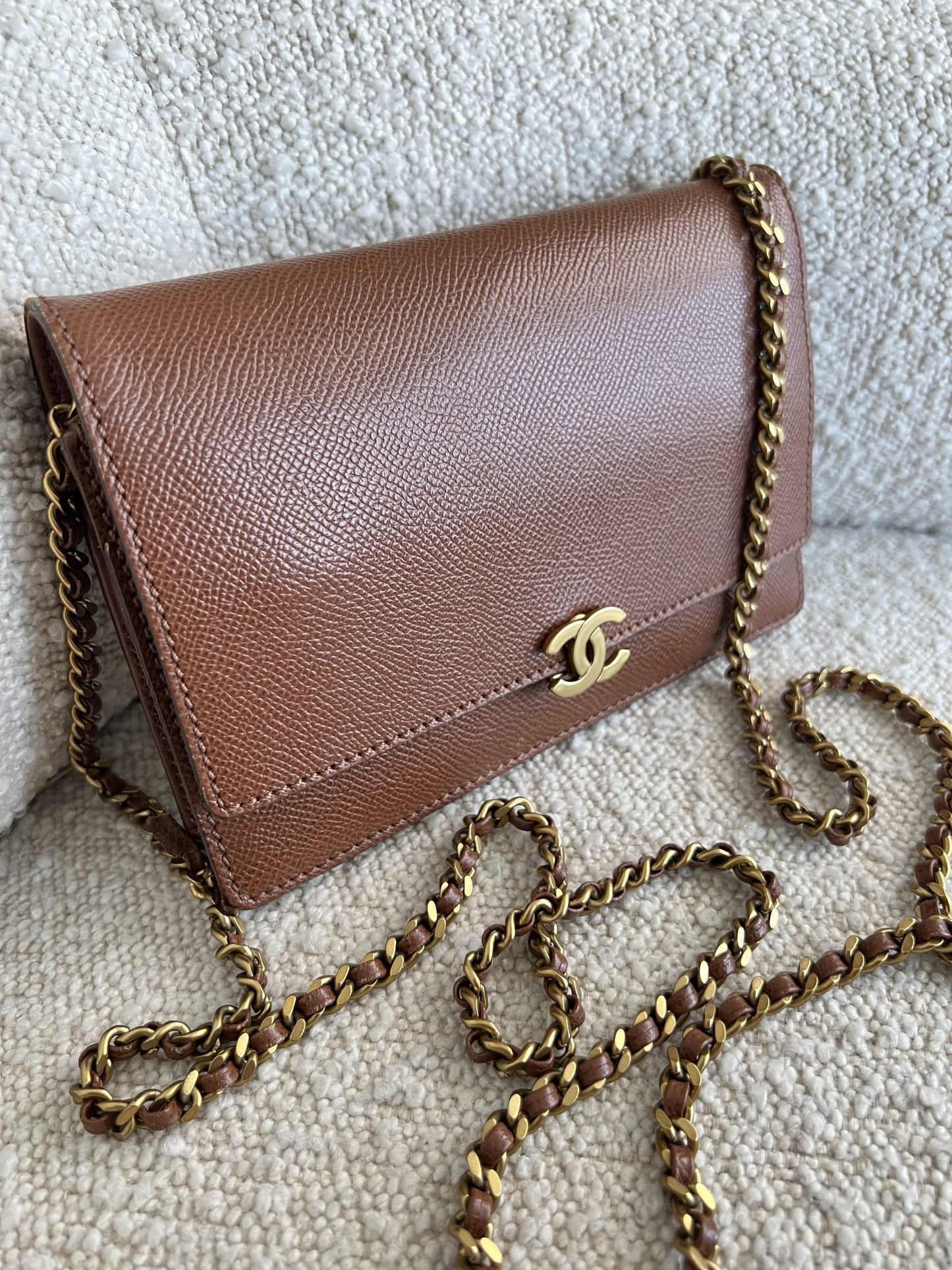 Vintage Brown Caviar Wallet On Chain AGHW