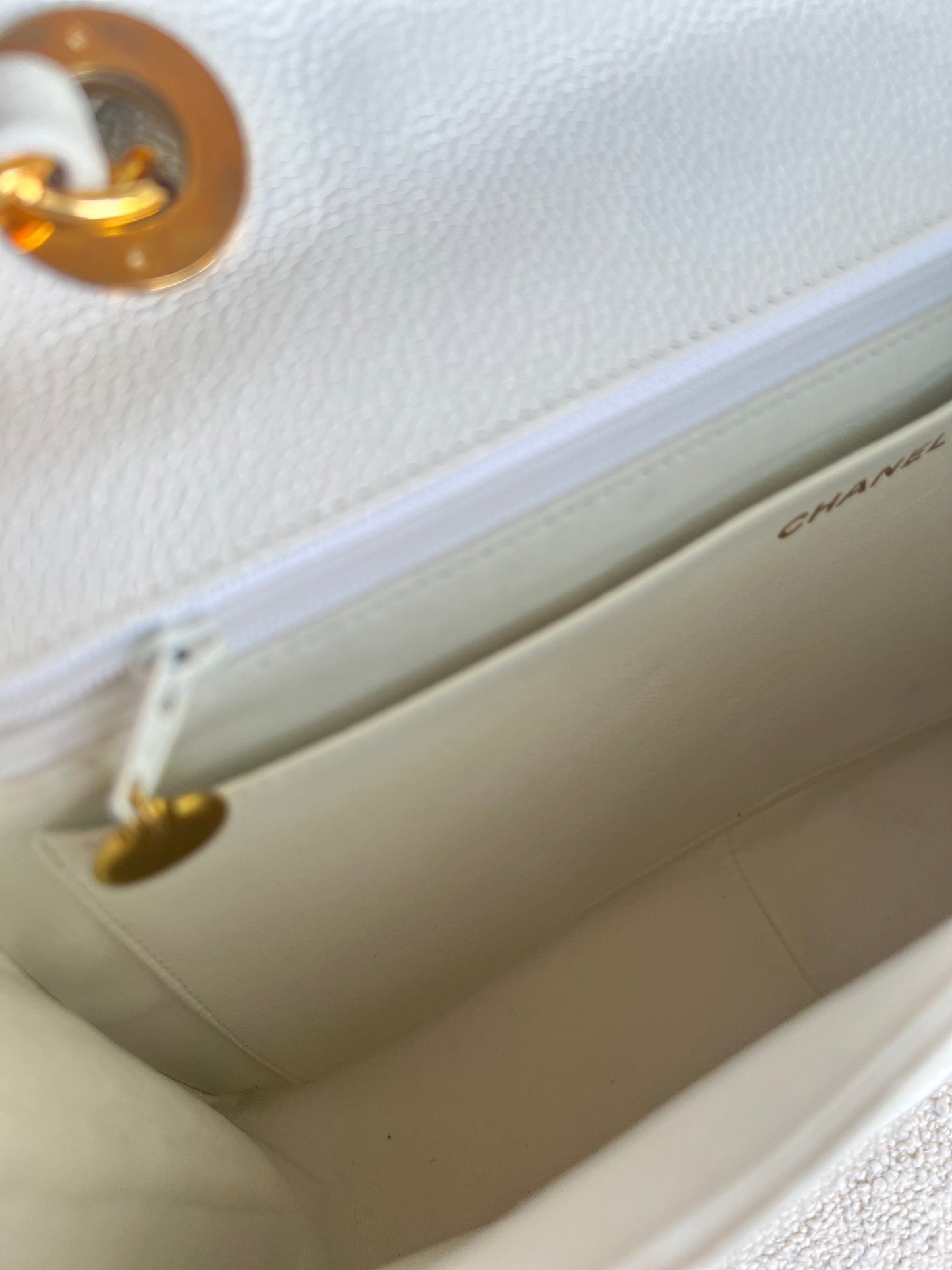 Vintage White Caviar Quilted Jumbo Single Flap GHW