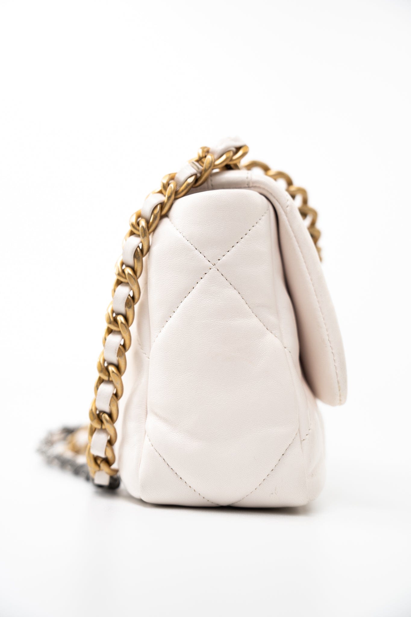 21p White 19 Lambskin Quilted 19 Flap Small