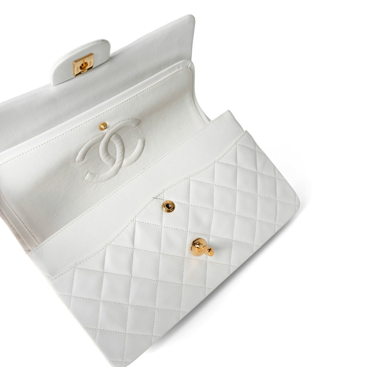 Vintage White Lambskin Quilted Classic Flap Medium Gold Hardware