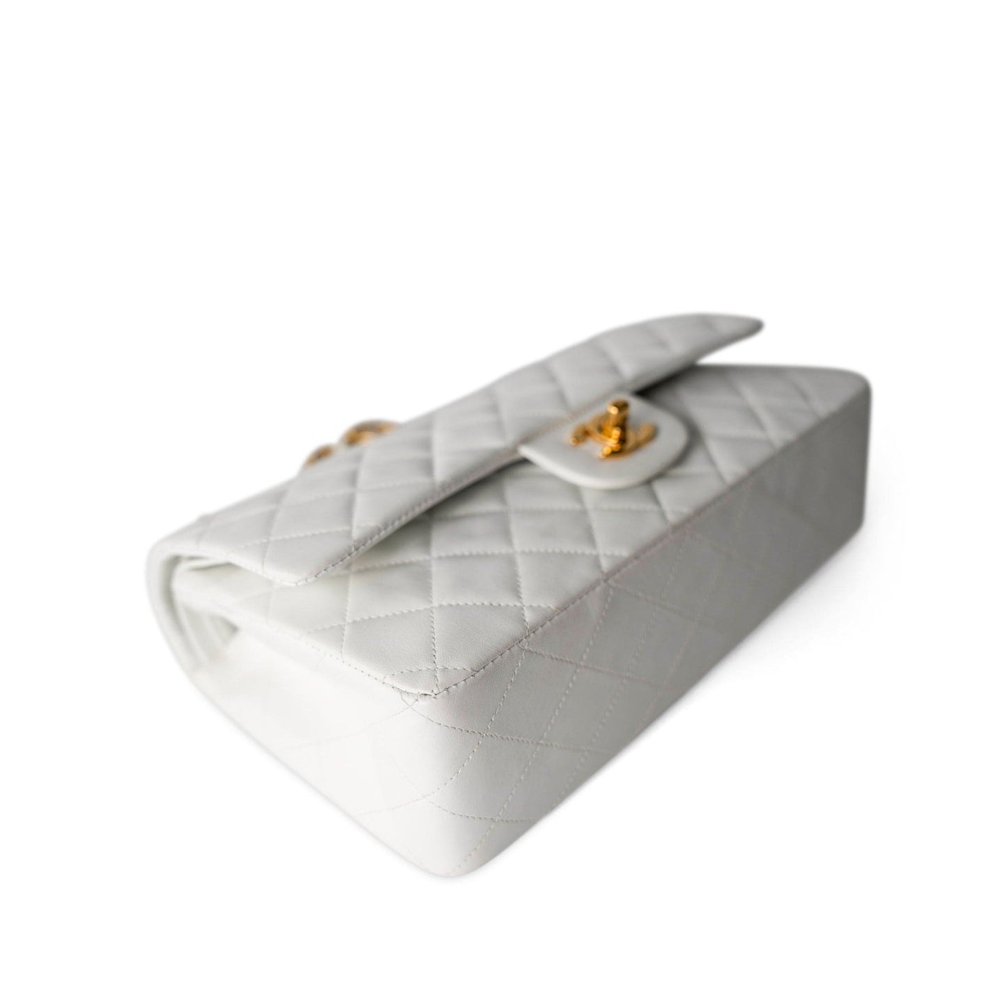 Vintage White Lambskin Quilted Classic Flap Medium Gold Hardware