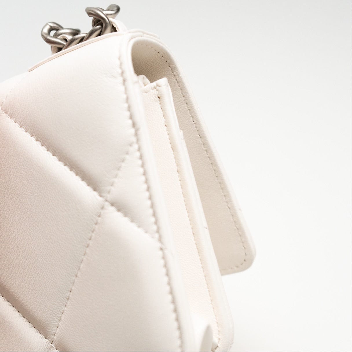 White Lambskin Quilted 19 Wallet on Chain (WOC)