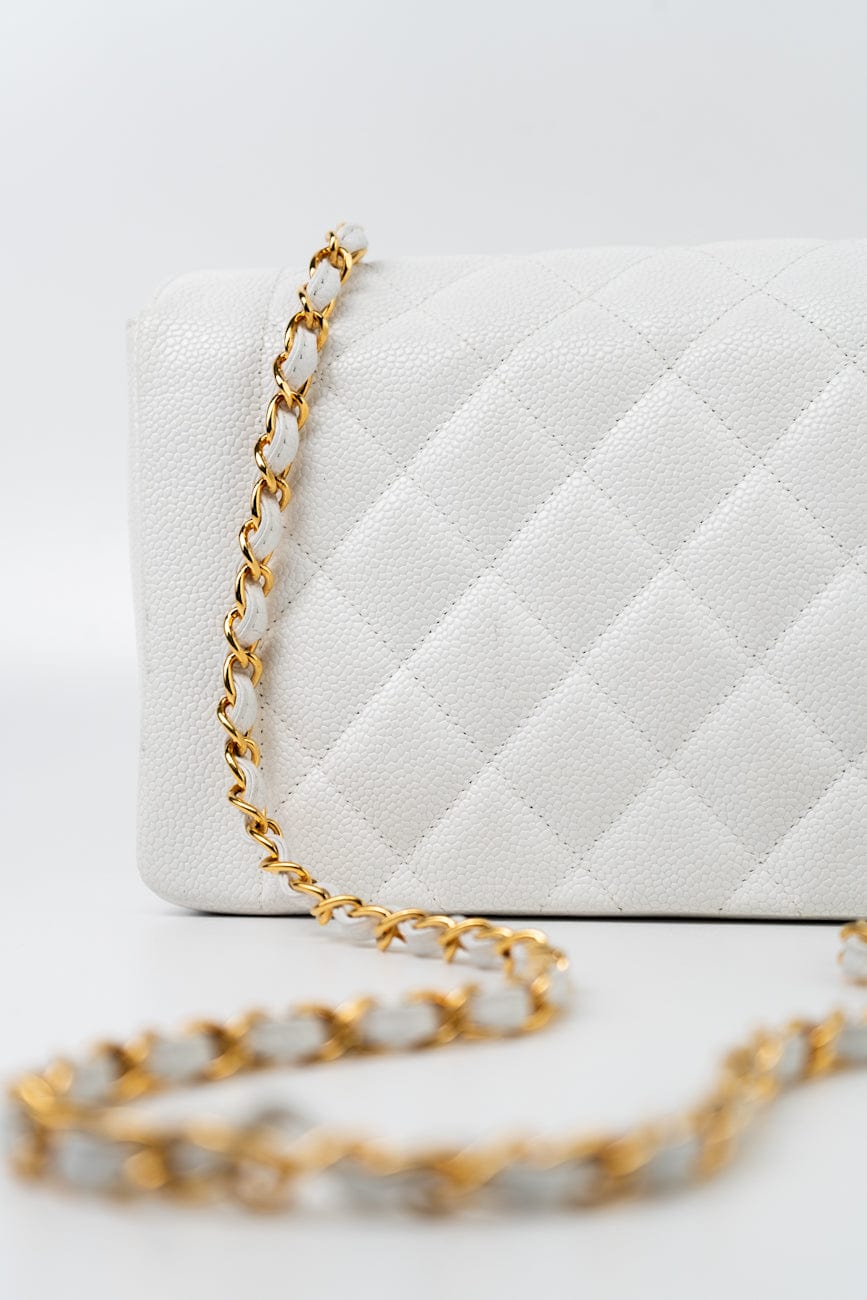 Vintage White Caviar Quilted Medium Diana Flap GHW
