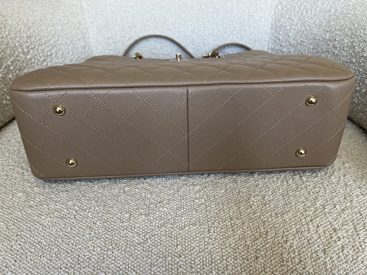 22A Dark Beige Caviar Quilted Shopping tote Large LGHW