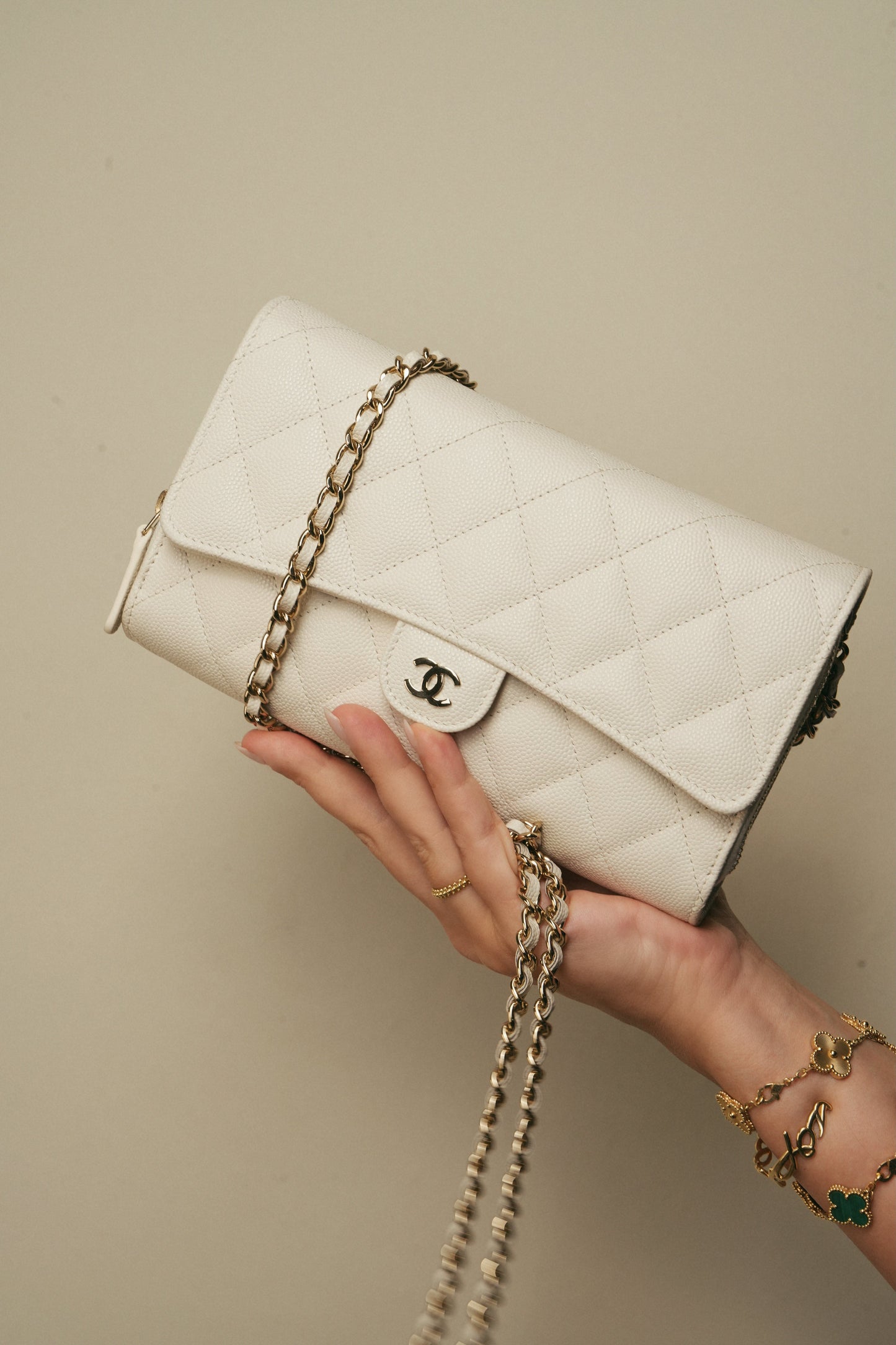 White Caviar Quilted Phone Holder Wallet On Chain LGHW