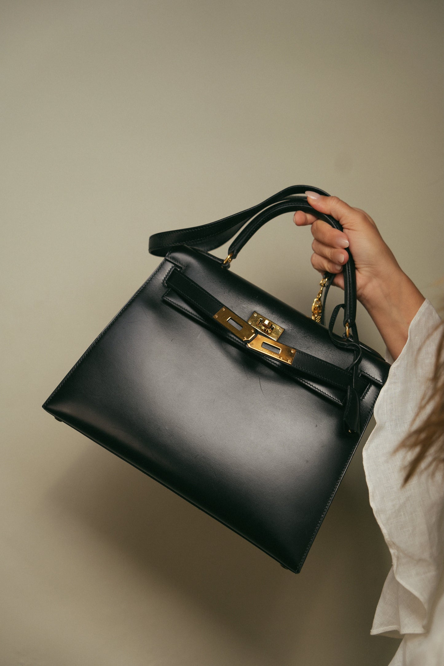 Vintage Kelly 28 Black Box Calfskin Gold Plated