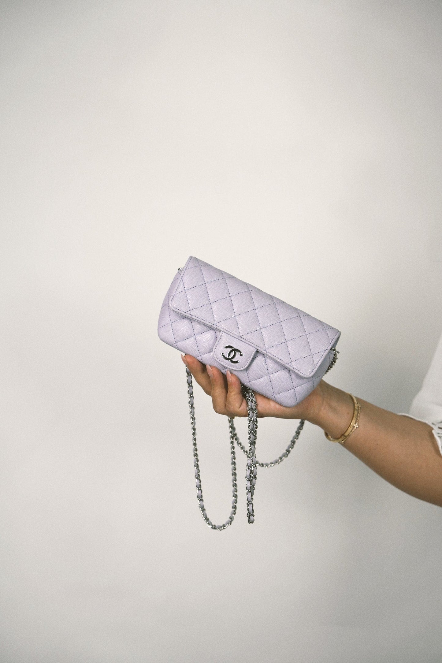 21K Lilac Caviar Quilted Classic Sunglasses Case with Chain SHW