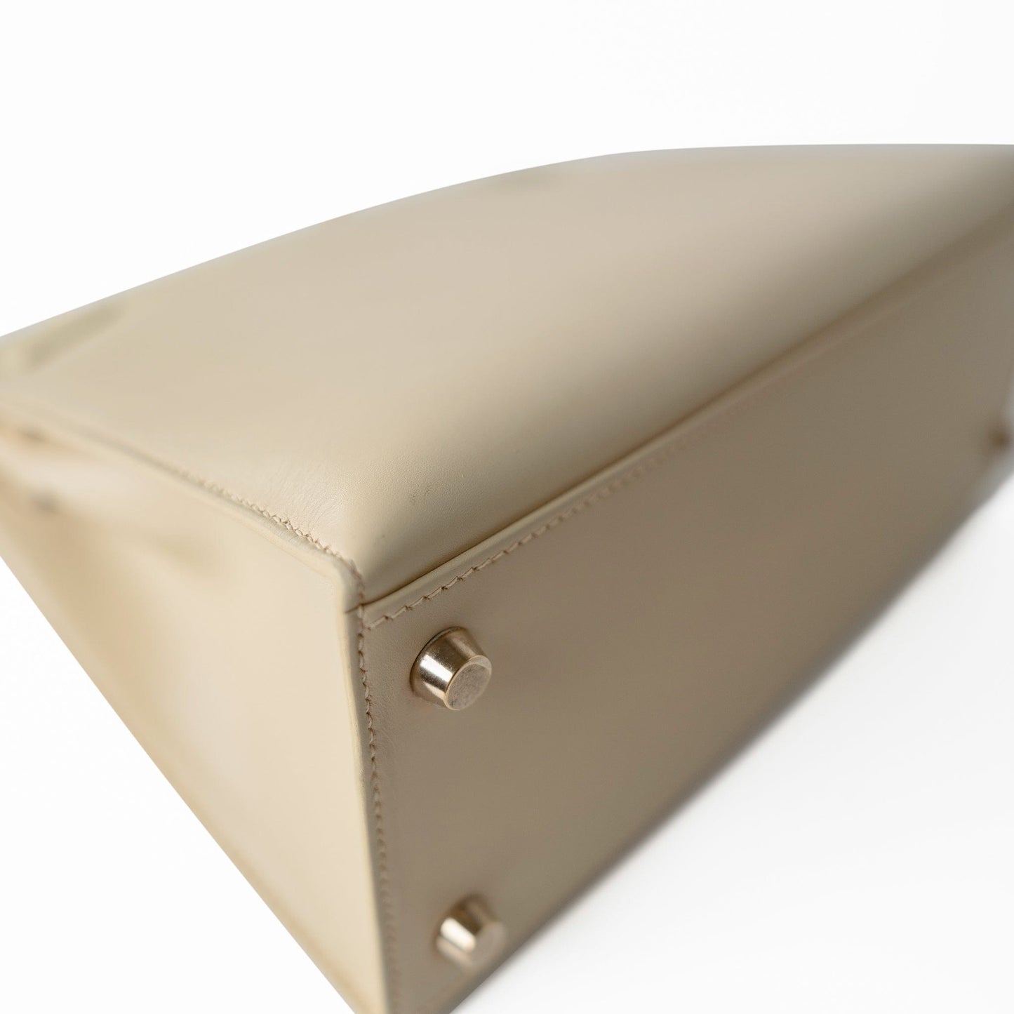 Vintage Kelly 25 Sellier Parchemin / Light Beige Box Calfksin E Square Stamp