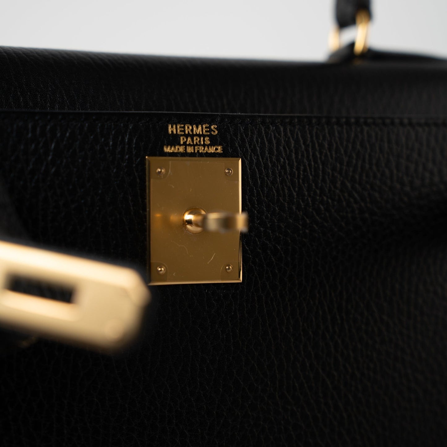 Vintage Kelly 28 Black Ardennes Leather Gold Plated Hardware Z Stamp